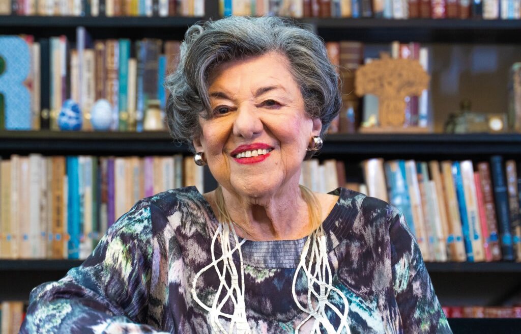 Alô, Ruth? - Quatro cinco um